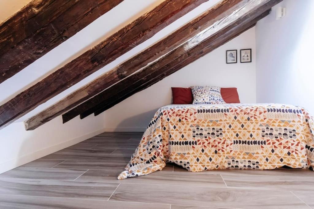 Yoomi Homes Plaza Mayor Мадрид Экстерьер фото